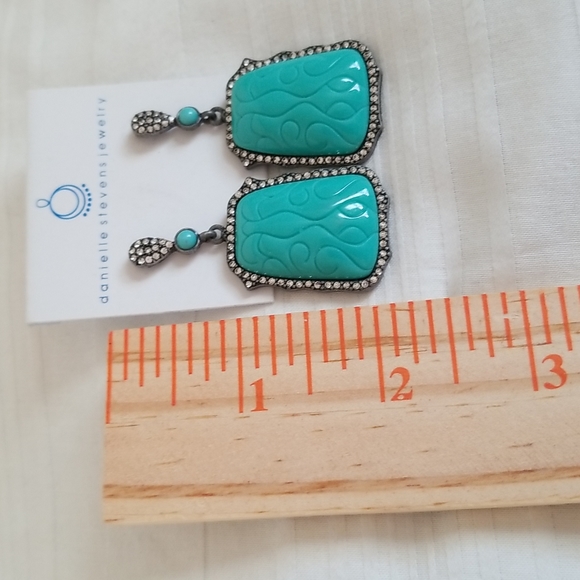 New Vintage Danielle Stevens Turquoise Crystal Earrings - Picture 3 of 4